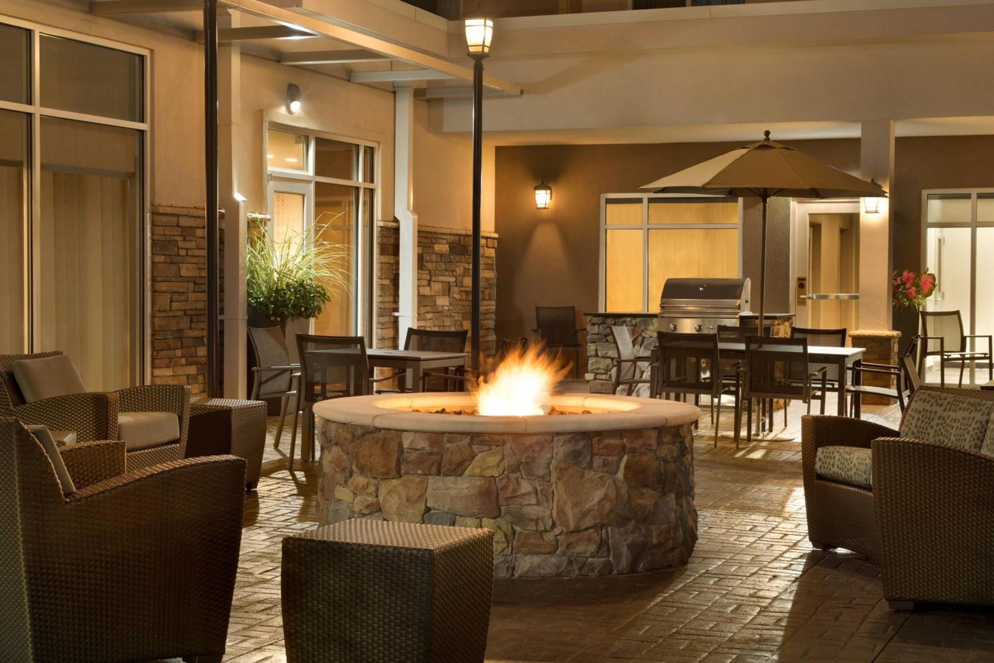 Residence Inn By Marriott Winston-Salem Hanes Mall Exterior photo